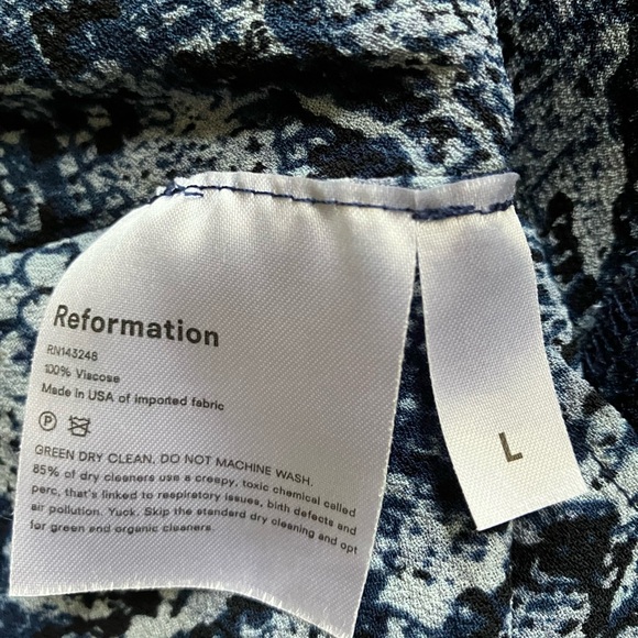 Reformation Rosamund Blue Serpent Print Smocked Midi Dress - Large - Picture 10 of 10